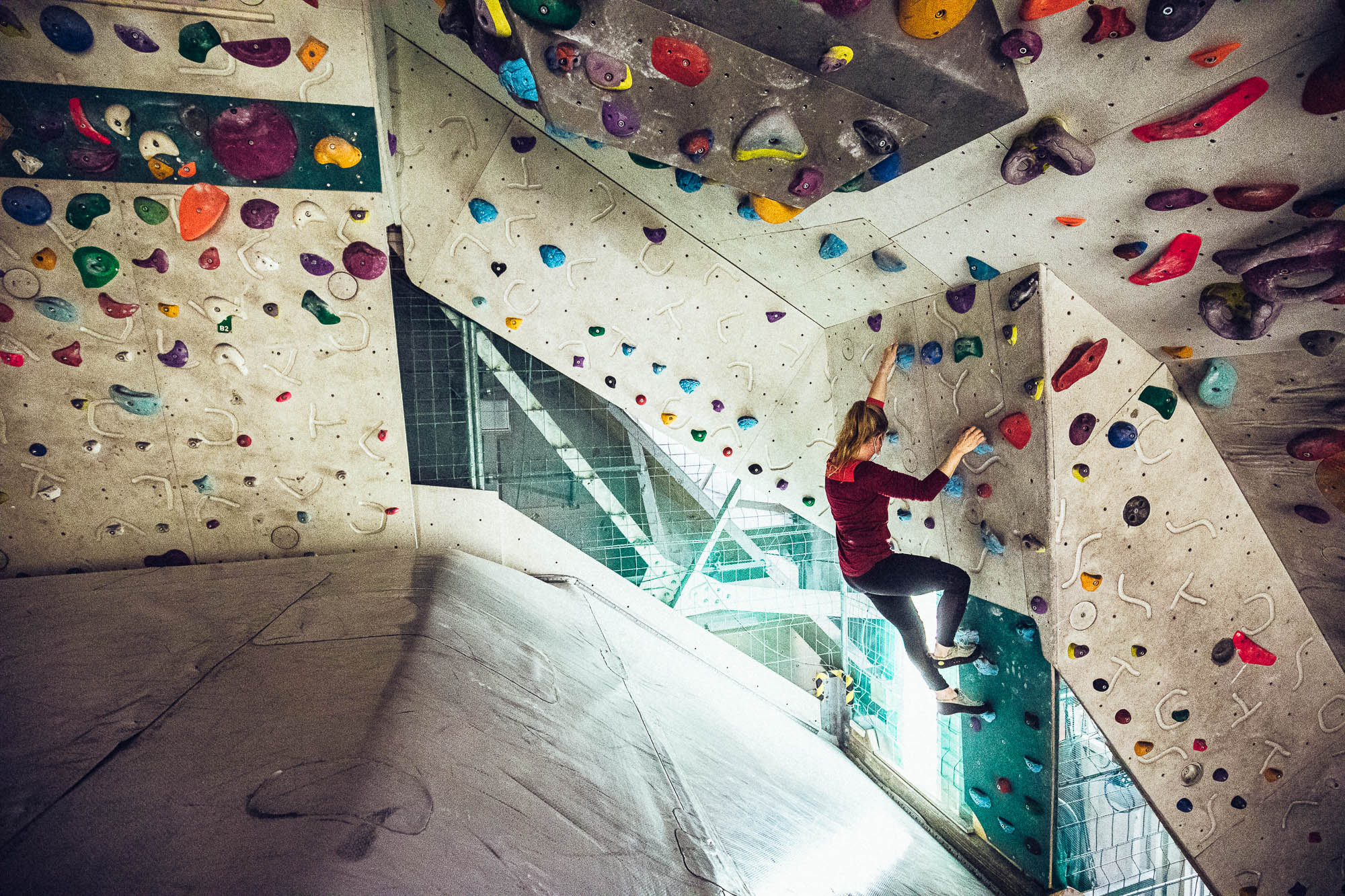 Export x3 5D4 1022 Bouldering Sarah & Vanessa Gaswerk 2020
